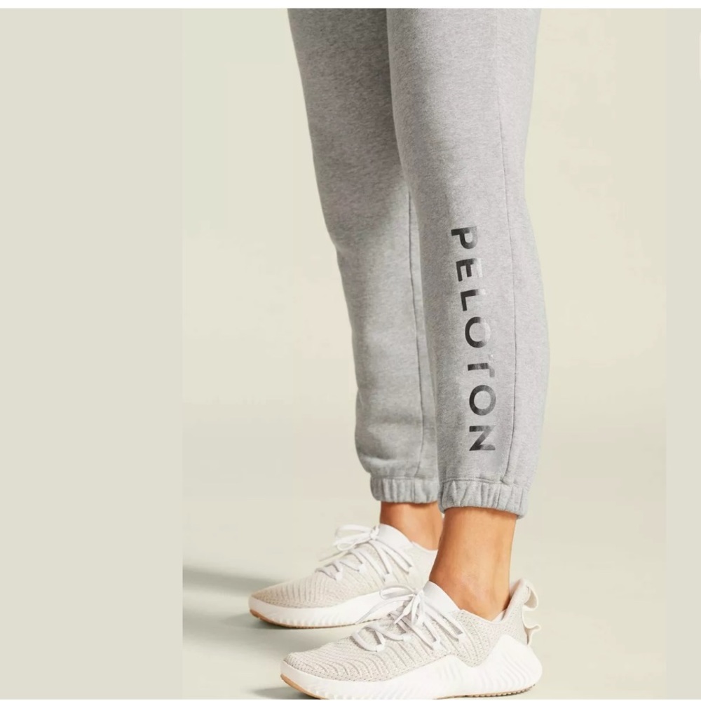 PELOTON CHIC JOGGER SWEATPANTS NEW WITH TAGS - Picture 4 of 5